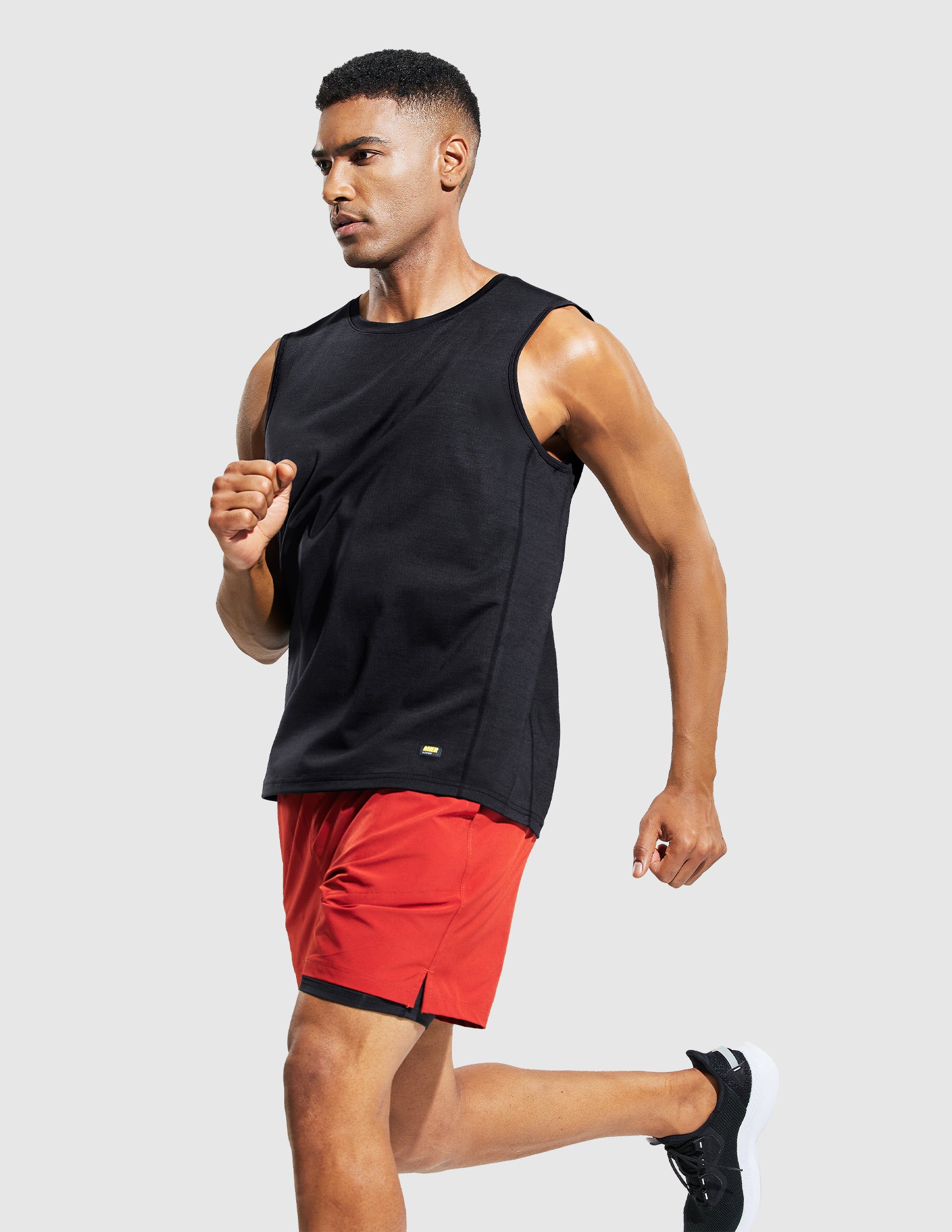 MIER Men's Dry Fit Tank Top Sleeveless T-shirt for Running Men's Tank Top