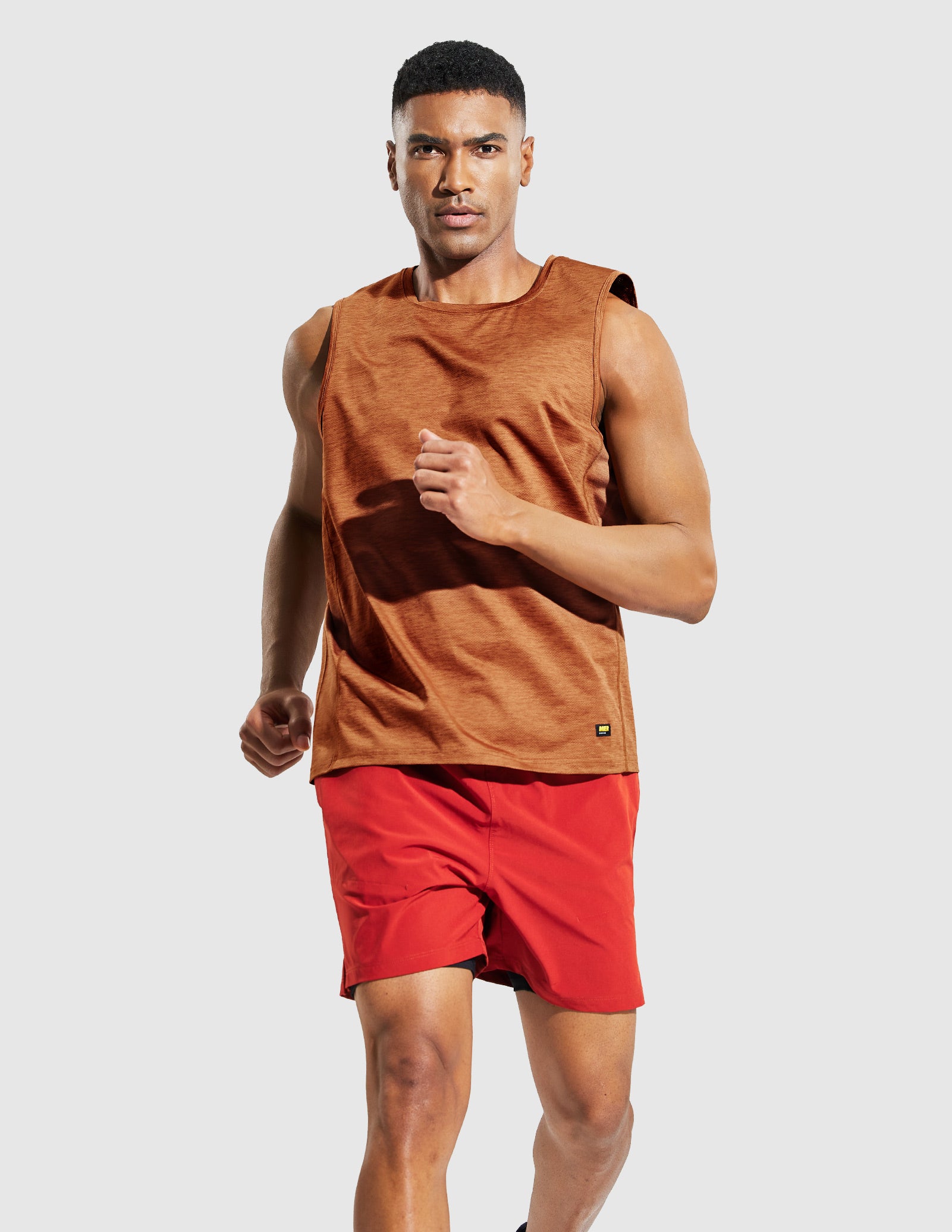MIER Men's Dry Fit Tank Top Sleeveless T-shirt for Running Men's Tank Top